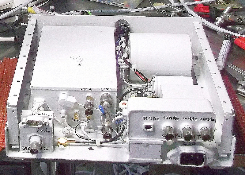 [Bild: DCF77-Mega-Mag-94-HU-DUT-04.jpg]