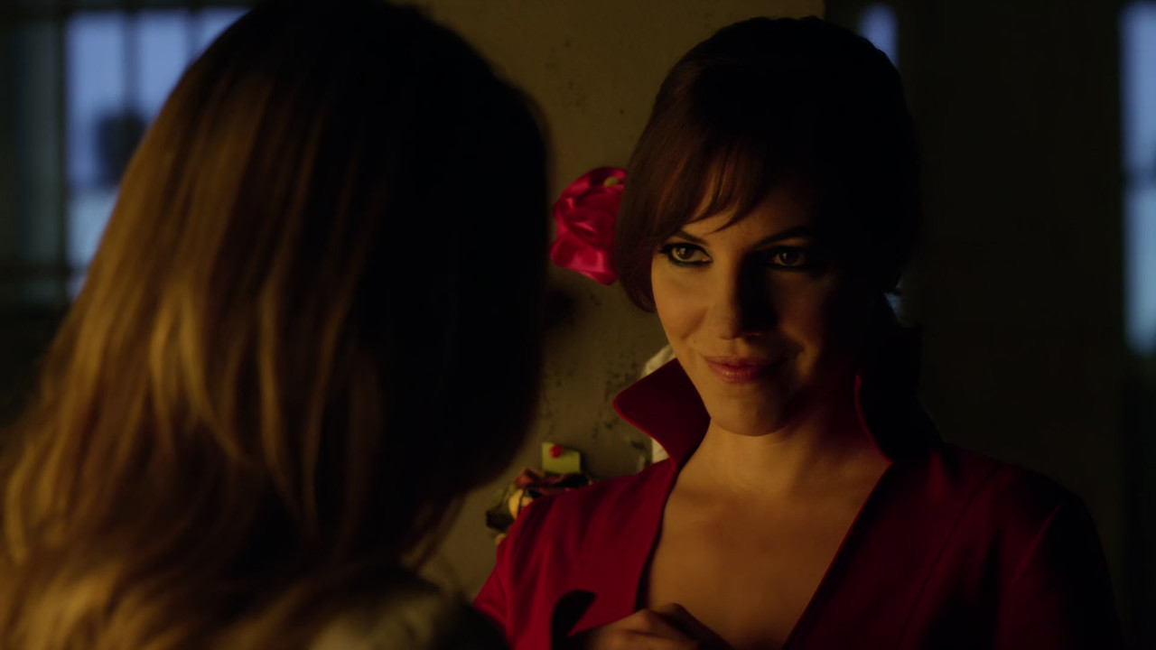 Lost Girl (2010) - S03E01 - Caged Fae (1080p BluRay x265 Langbar