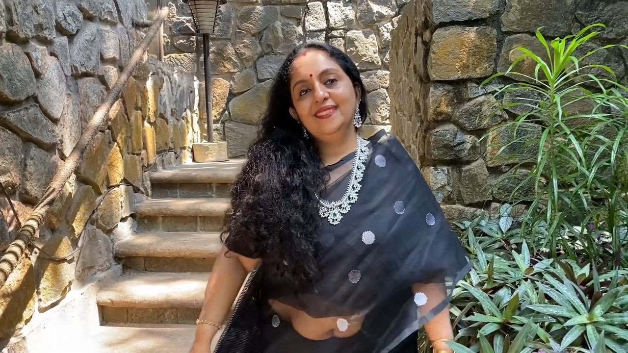 Navel Only.mp4_snapshot_00.06.012