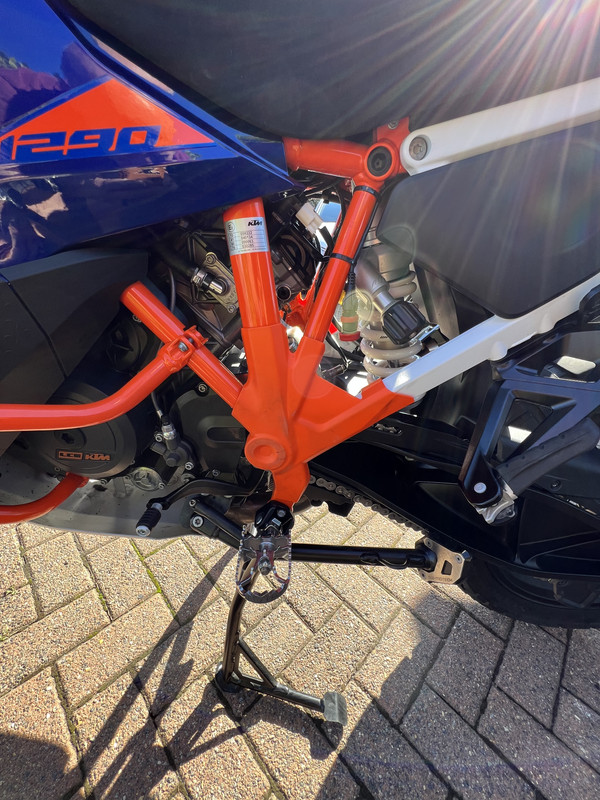 42568B73-D088-4D2F-9934-E7C801DED45F