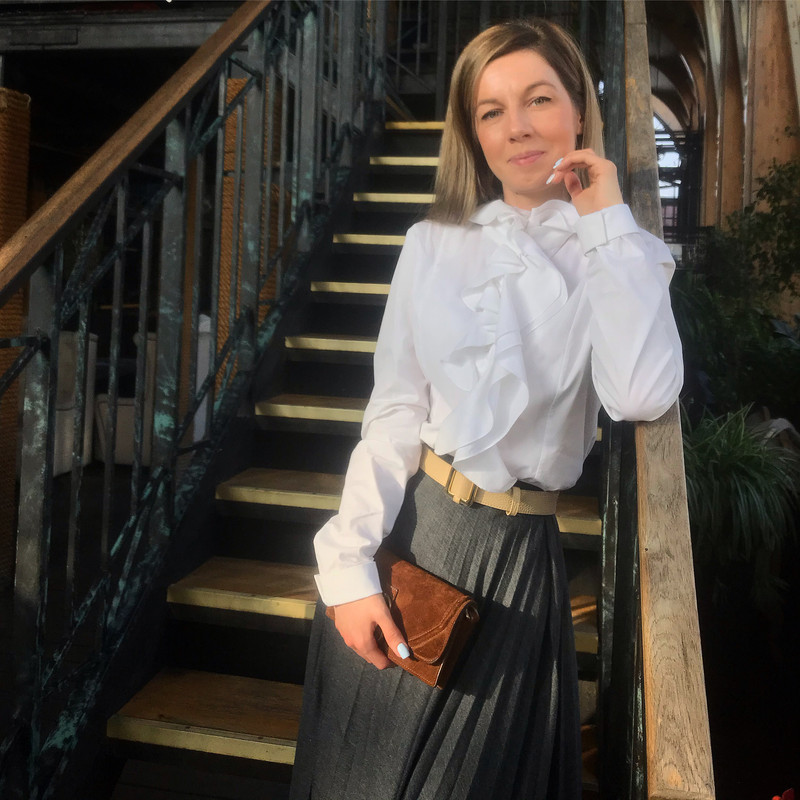 C963B215-2D49-4A4B-A340-5618EAA392C7