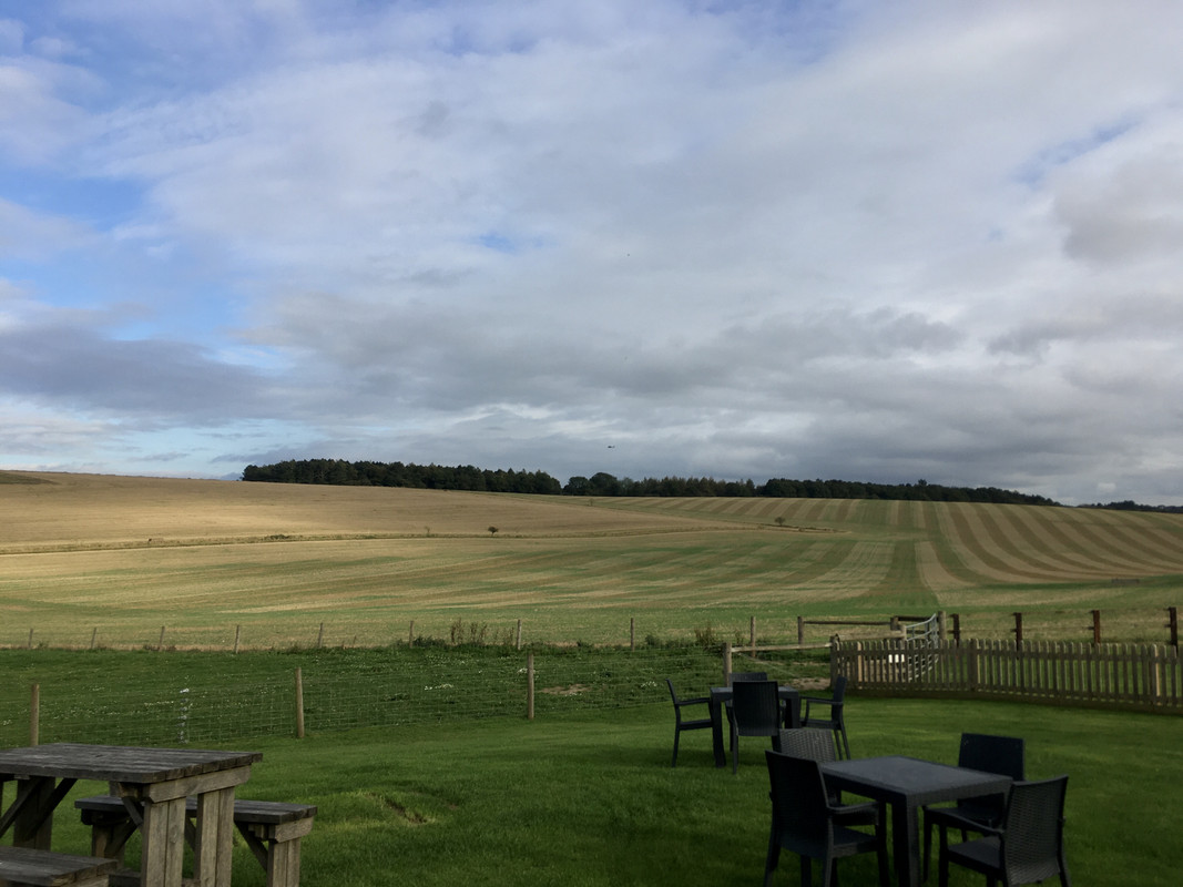 573C0B26-7D2E-4E36-AEE3-655FF3723F36