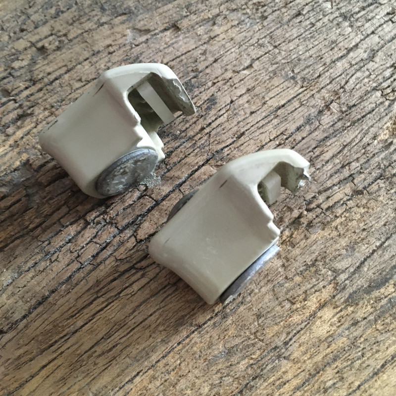 C34E0B5F-3B27-4BD1-9A25-556428480A5D