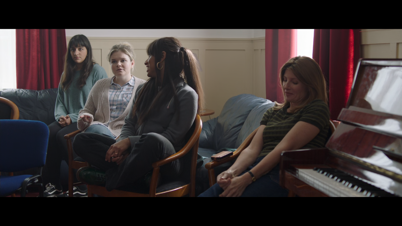 Military.Wives.2019.1080p.10bit.BluRay.6CH.x265.HEVC-PSA