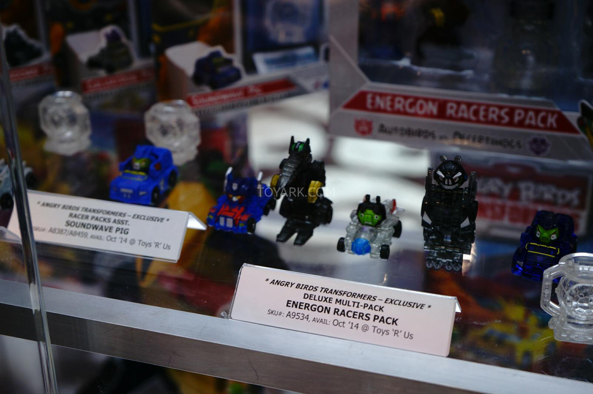 SDCC-2014-Angry-Birds-Transformers-011_140616783
