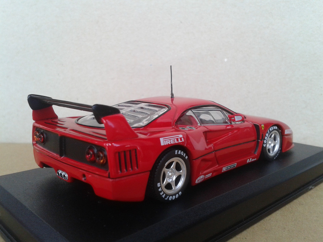1989 Ferrari F40 Racing (Ixo - nº 39 Ferrari RBA) (4)