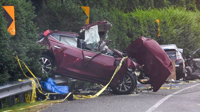 5 dead in Long Island car crash