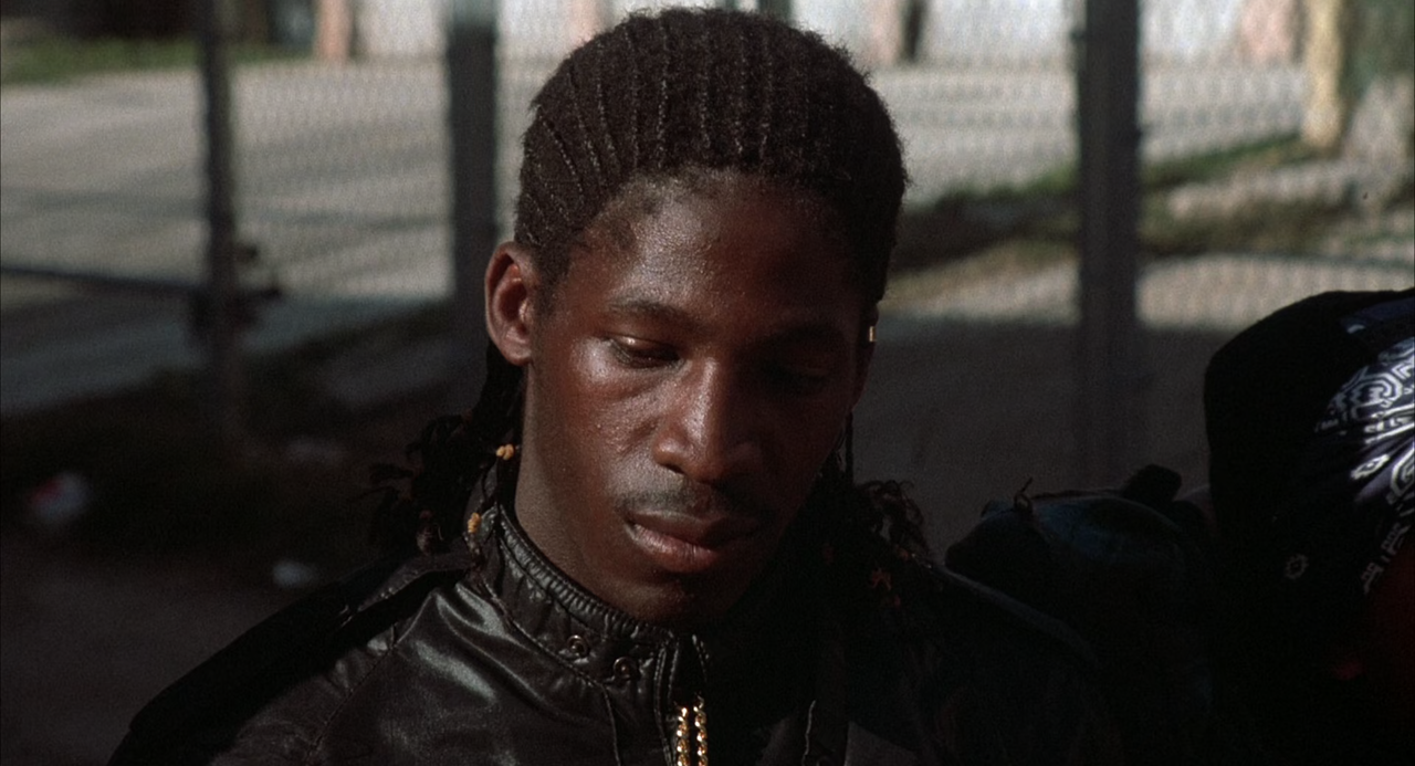 Colors (1988) Unrated + Extras (1080p BluRay x265 HEVC 10bit AAC 2.0 r00t) [QxR]