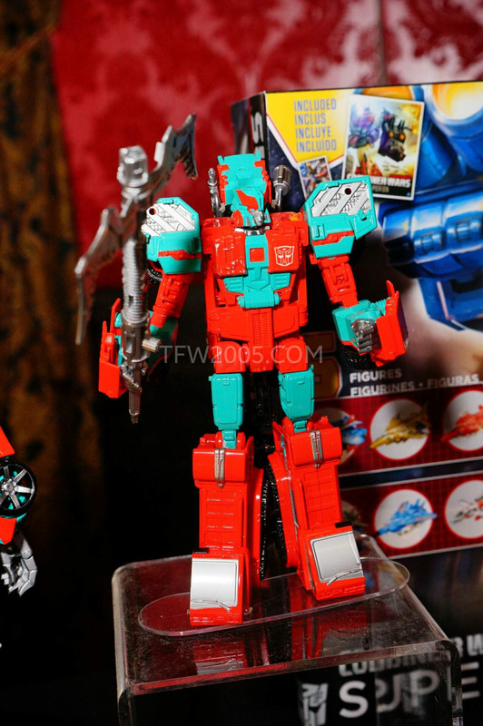 SDCC2015-Hasbro-Breakfast-Transformers-Combiner-