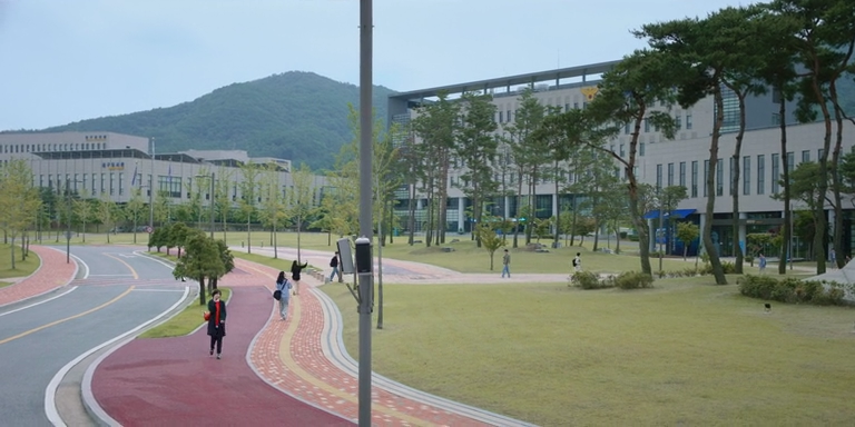 Rookie.Cops.S01E01.WEBMux.ITA.KOR.AAC.x264-BlackBit[screenshot 3]