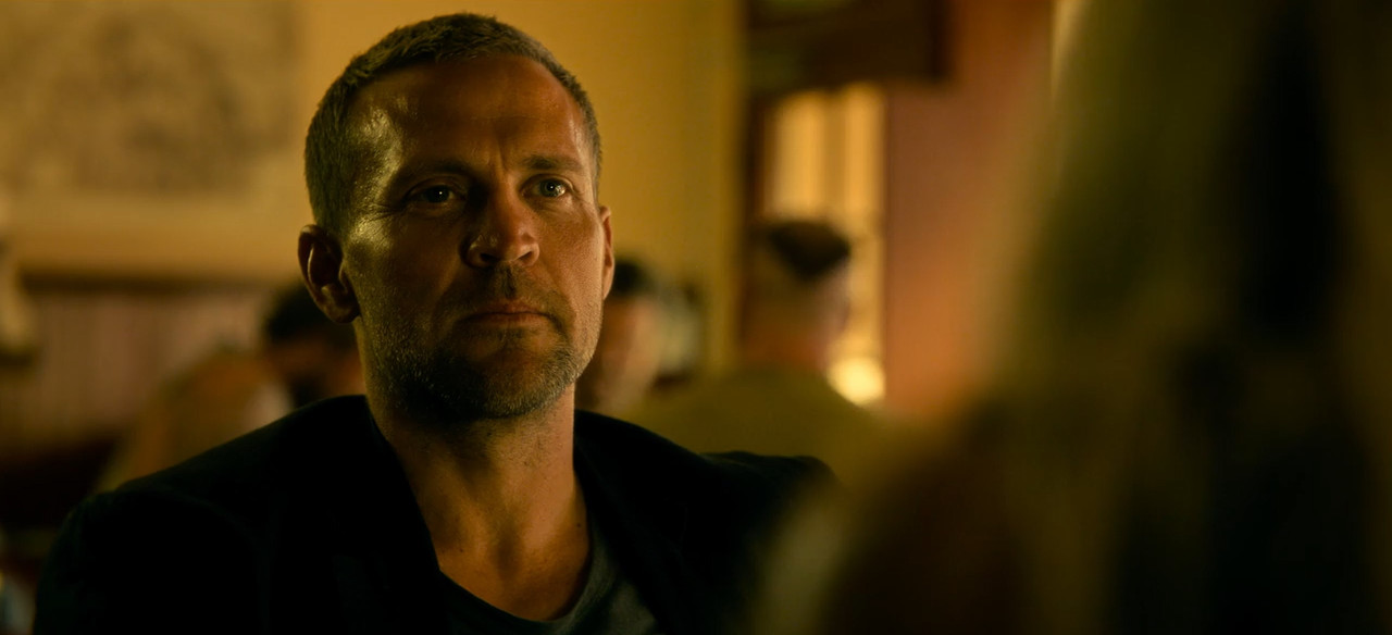 Detective Hole 2026 WebRip Season 1 [Hindi + English] 480p 720p ESub Screenshot
