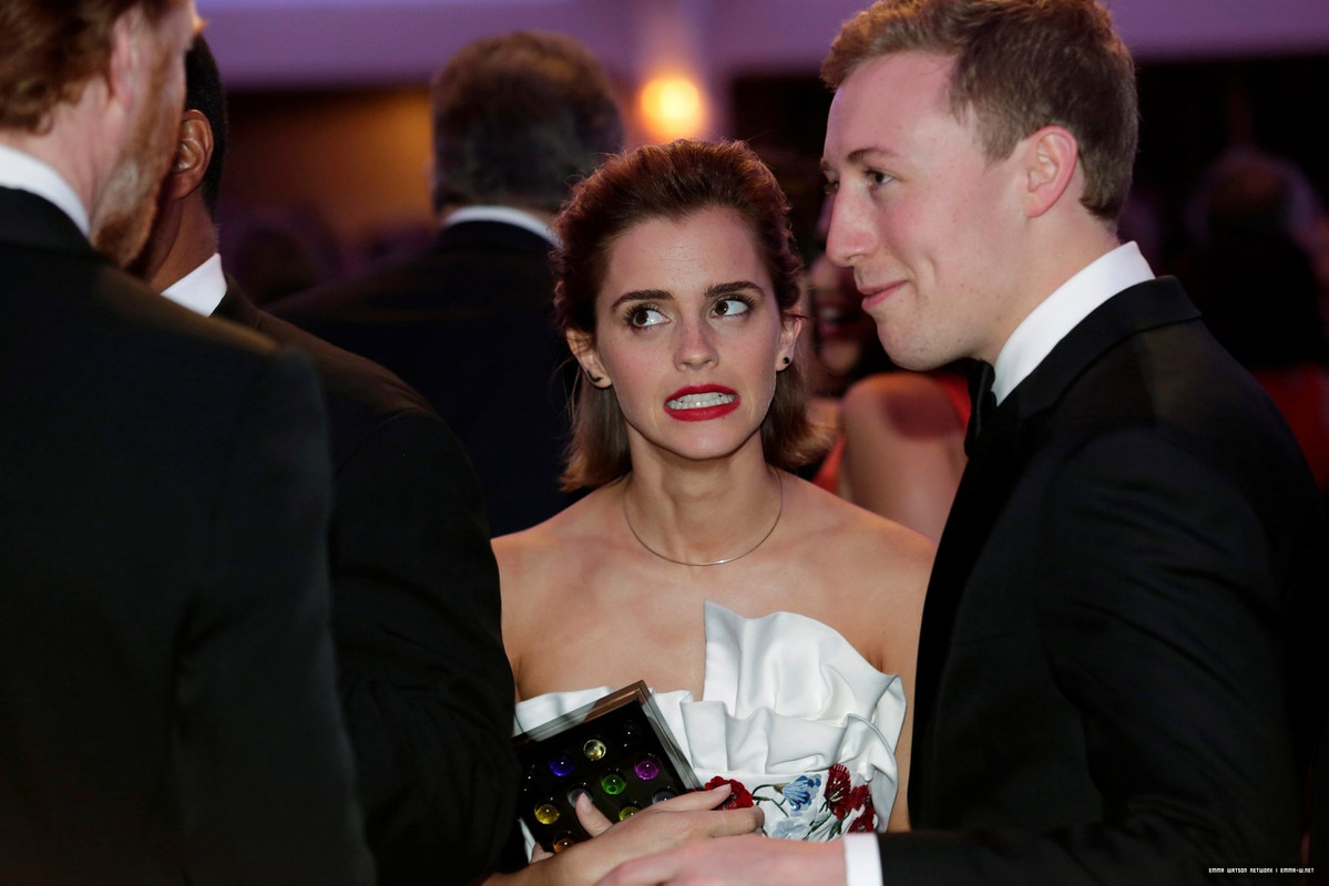 emmawatson-updates.com (128)