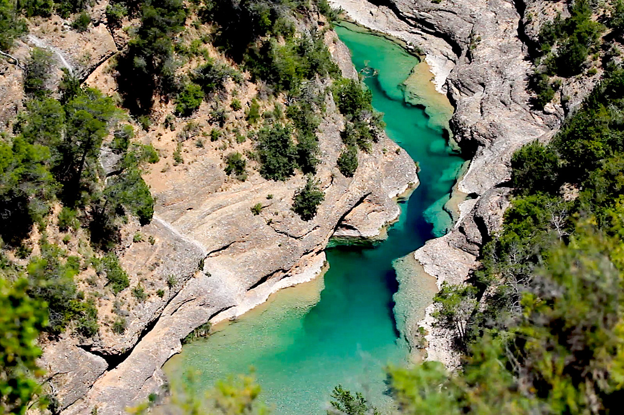 Canyon sculpté par l'eau en Sierra de Guara