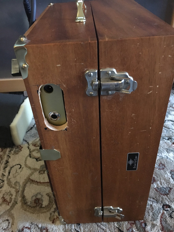 50B9C832-51E1-472E-AF9B-1775BEFD8031