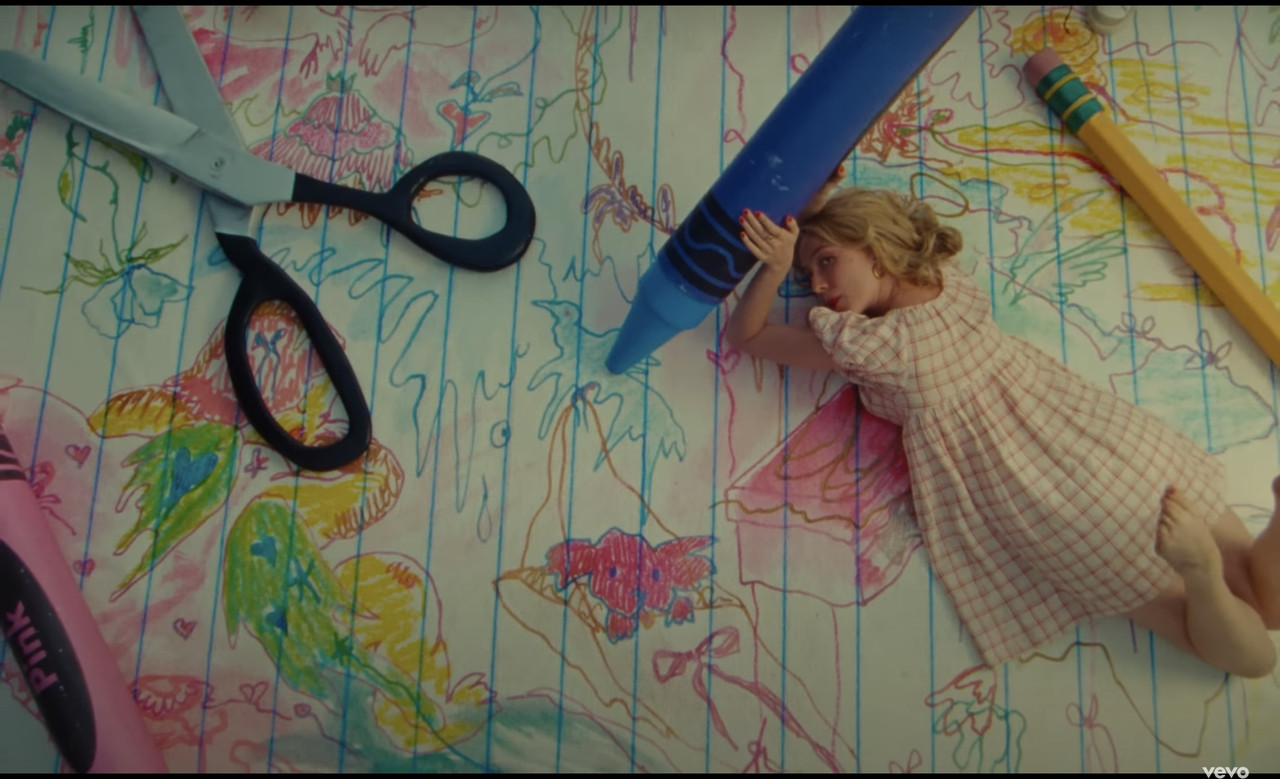 6ADCE2F2-F772-412B-A40B-5E763A92BD87