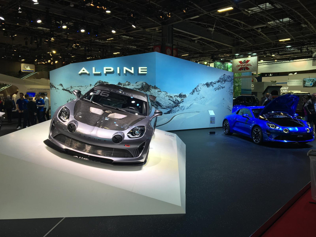 569BB718-BB38-47D5-924B-1543AD5B132C