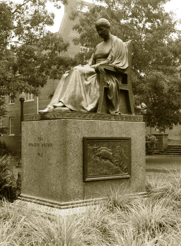 FEF0F0C3-CDA1-4626-925D-E6B2353FDB6D