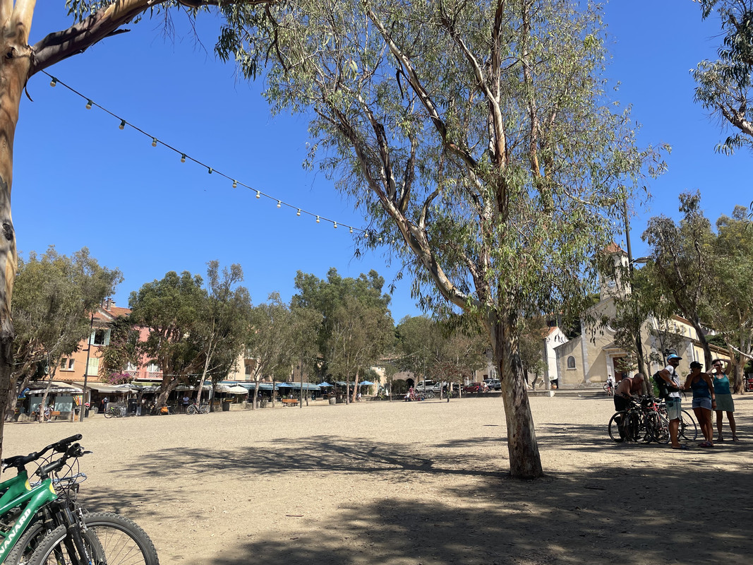 E9504706-A928-4BC7-85B1-4E219C94ABF3