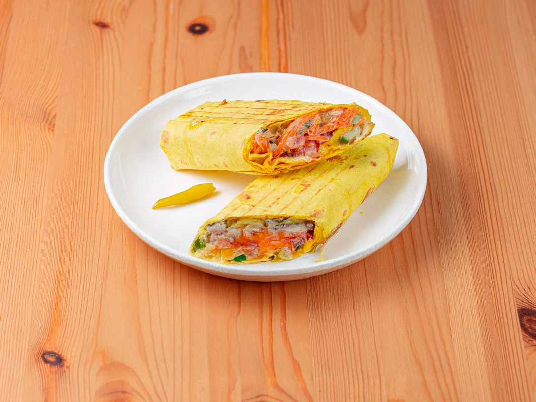 Донеры овощной в сырном лаваше (250г)