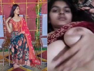 Hot desi boobs show girl selfie viral video