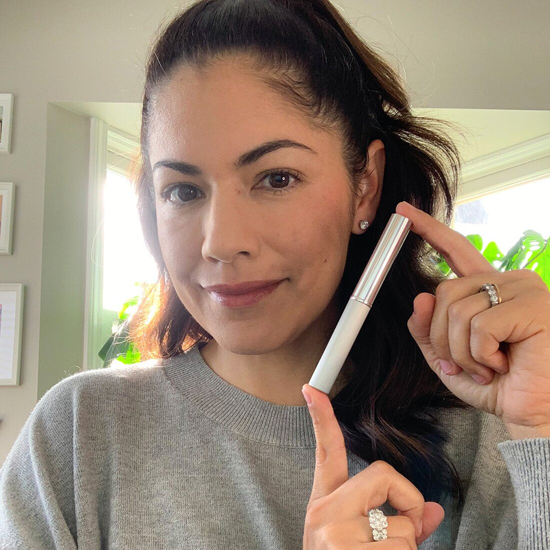 Clinique-Black-Honey-Lipstick_Featured-Secondary-Image