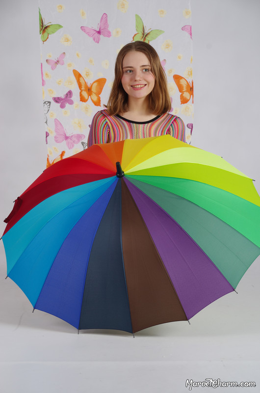 MarvelCharm_Nicolette-Rainbow-011