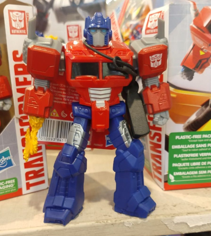 02-Transformers-Authentics-Cybertron-Battlers-08-e1646435365965