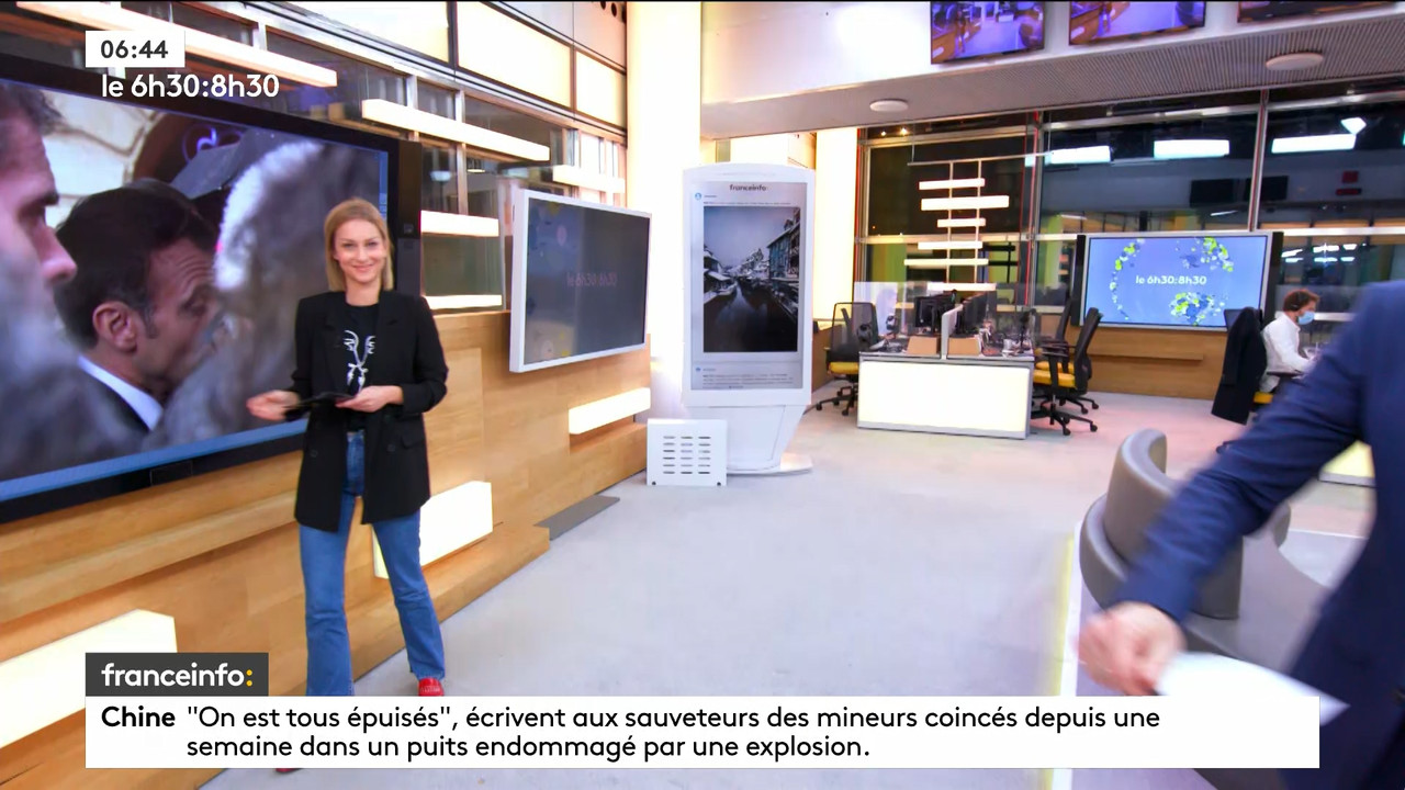 01.18 - 05.29.00 - Le 6h30 9h30. Entre JT, chroniques, invités et rev....ts_snapshot_00.21.01.122