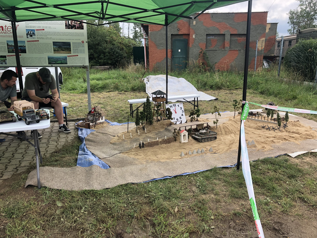 23DCAB39-A55B-427B-B5FC-535D53D04629