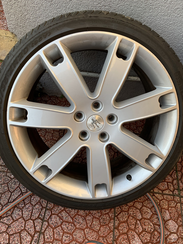 390ECCDF-90DD-4738-92F2-8D295D90D6B2