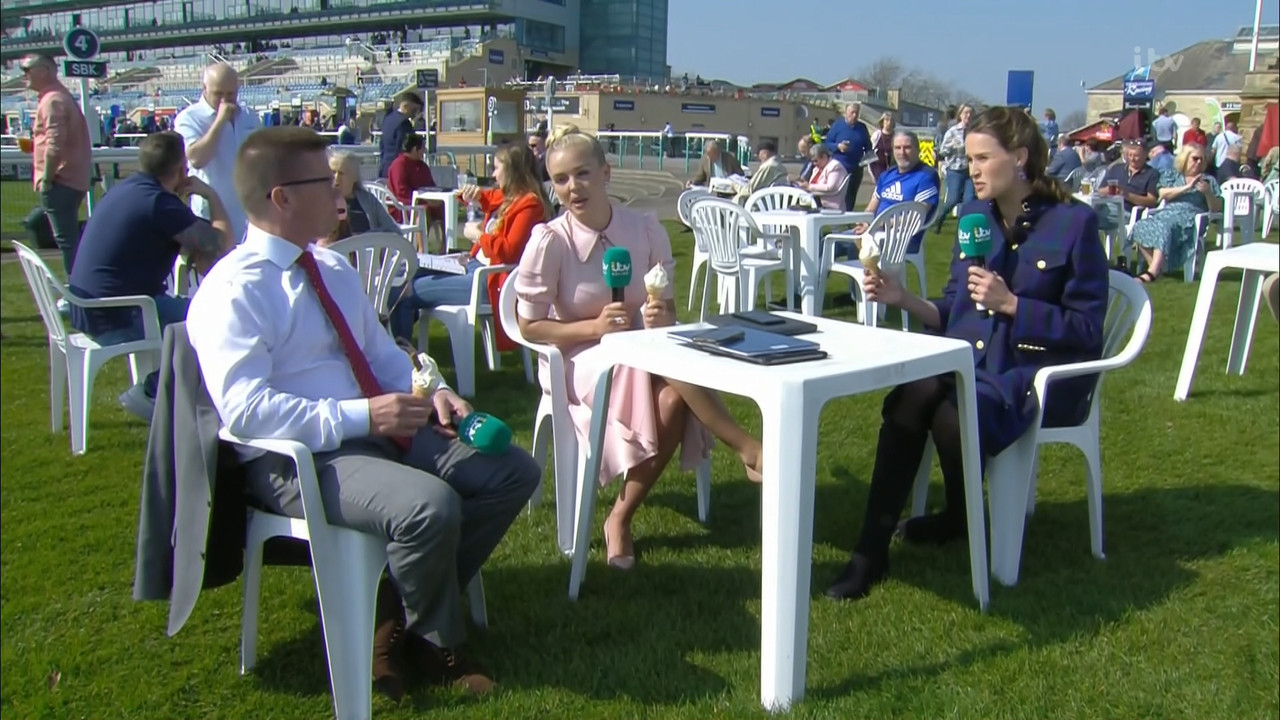 ITV Racing Live from Doncaster_20220326_13001600.ts_snapshot_00.03.19.828