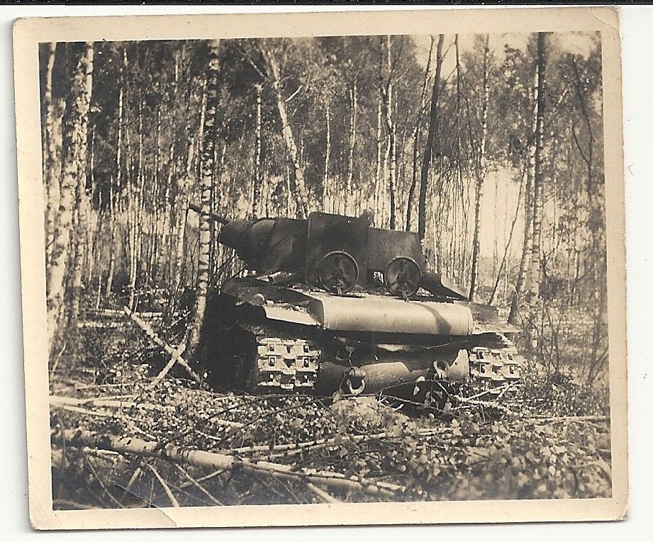 Orig.Foto abgeschossener Russischer Panzer Tank KW I in Rußland 