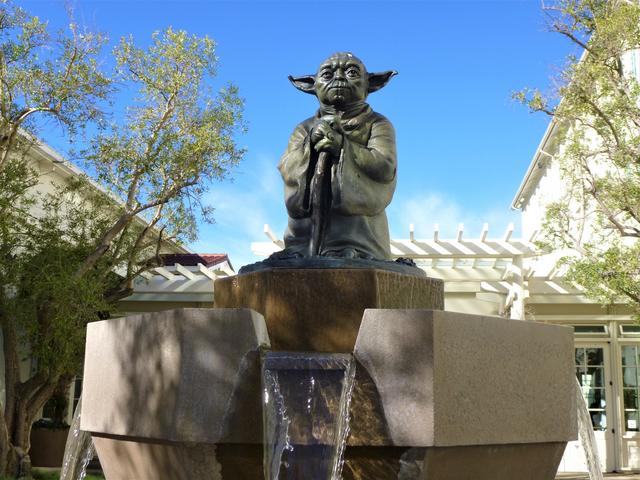 DISNEYLAND ~ STAR WARS: GALAXY'S EDGE, LA GUIA - Blogs de USA - SAVI'S WORKSHOP HANDBUILT LIGHTSABERS: Montando nuestro sable láser (87)