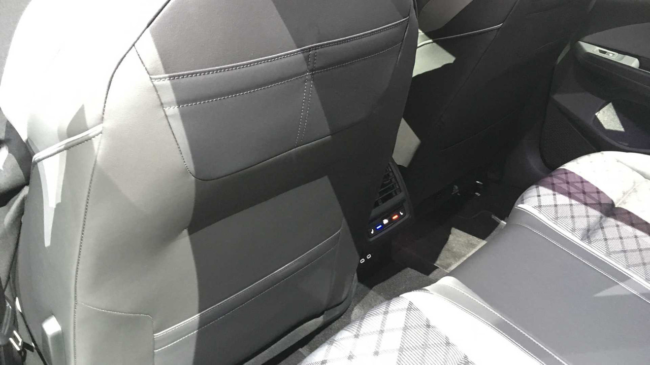 vw-golf-viii-2019 (16)