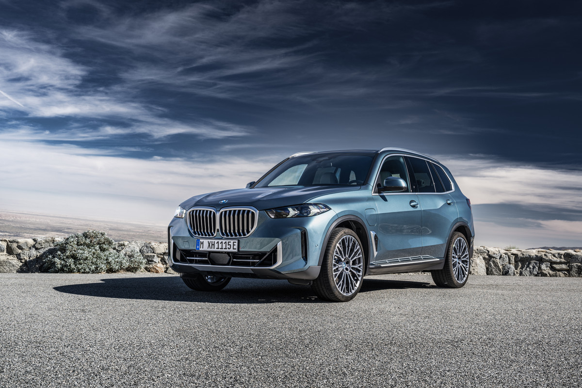 P90489799_highRes_the-new-bmw-x5-xdriv