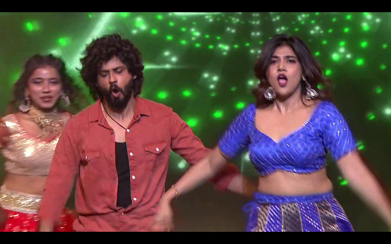 [Image: vlcsnap-2025-11-04-18h03m46s318.jpg]