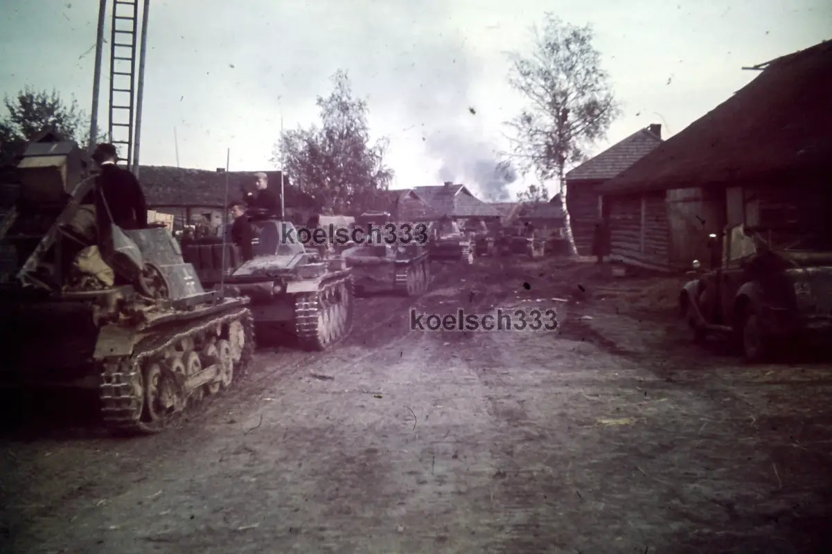 Foto Agfacolor Farb dia Panzer 7. Pz. Div. Russland Ladungsträger I Pz.Kpfw. 38t