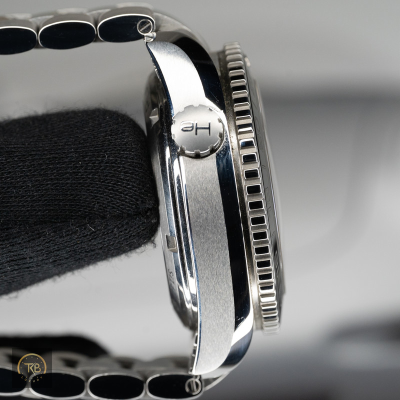 Omega Seamaster Planet Ocean GMT - Image 9