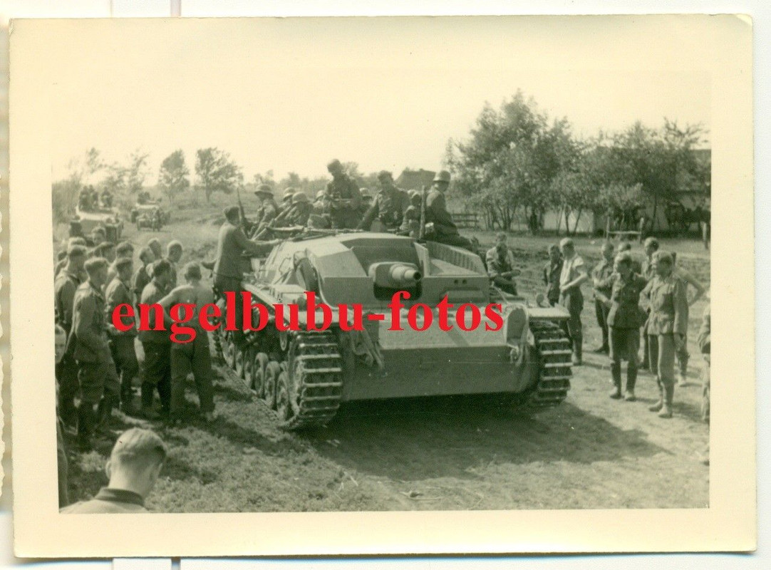 FOTO - STURMGESCHÜTZ - 125.I.D. WIESEL - STUG-ABTEILUNG -