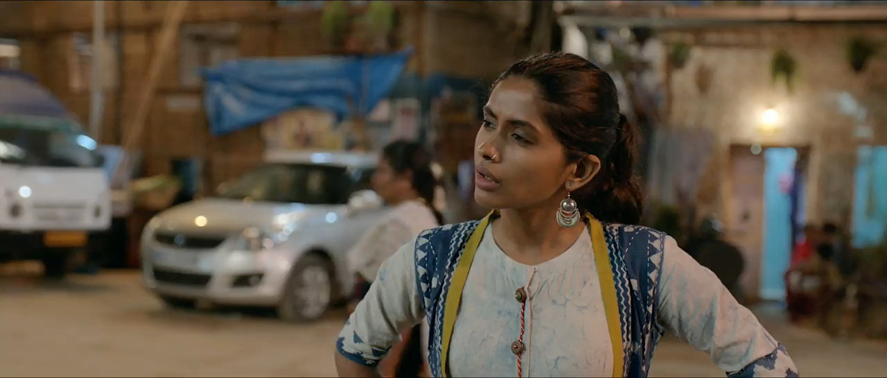 Kaala 2018 WebRip [Hindi + Tamil] 480p 720p ESub Screenshot
