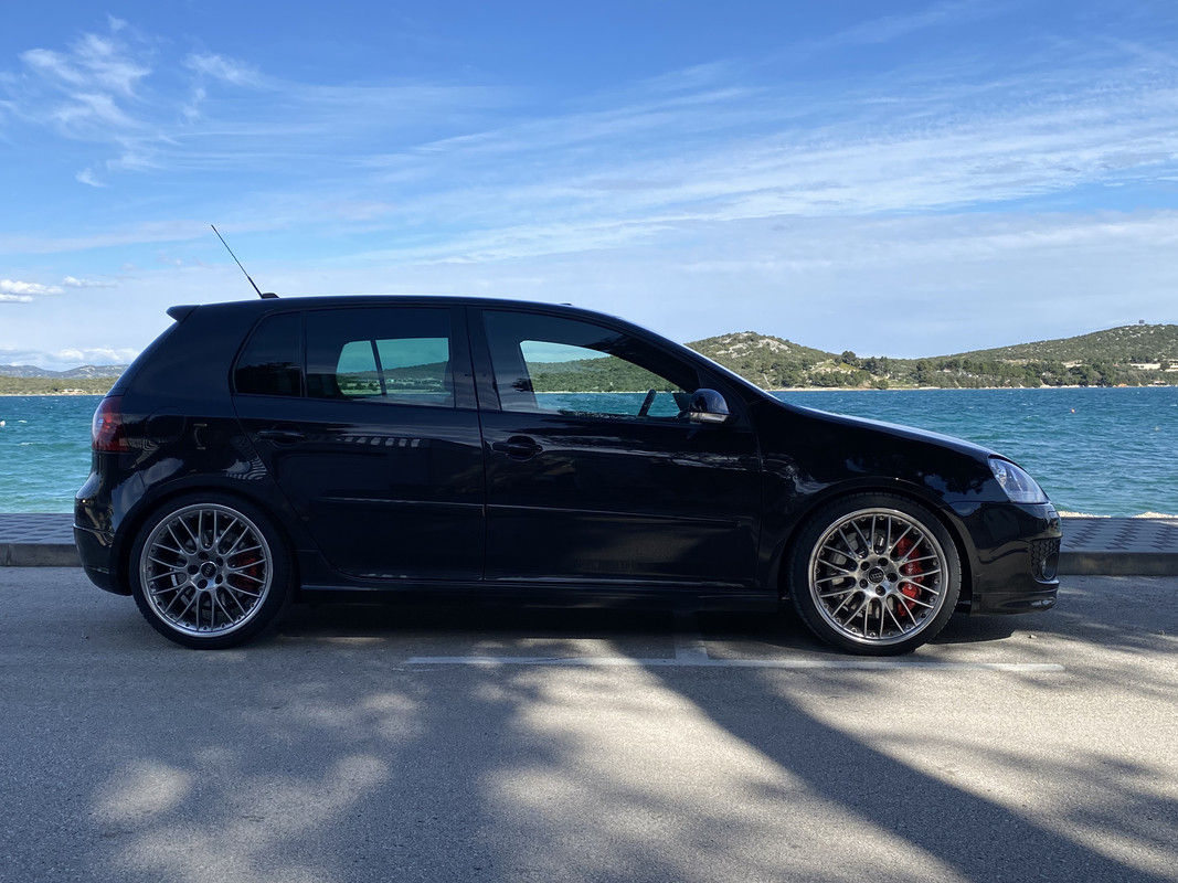 120180E2-6673-4D27-9350-F586F4FB6B27