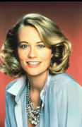 Cybill-Shepherd-b32