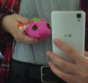 12-of-13-(cropped-for-possible-pfp-update-)-DARBYS-PHONE