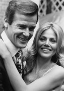 roger-moore-b50