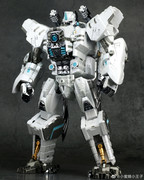 GT-10-A-T-Beast-Ultra-Magnus-02
