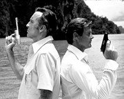 roger-moore-c25