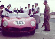 24 HEURES DU MANS YEAR BY YEAR PART ONE 1923-1969 - Page 52 61lm10-F250-TRI-61-O-Gendebien-P-Hill-7