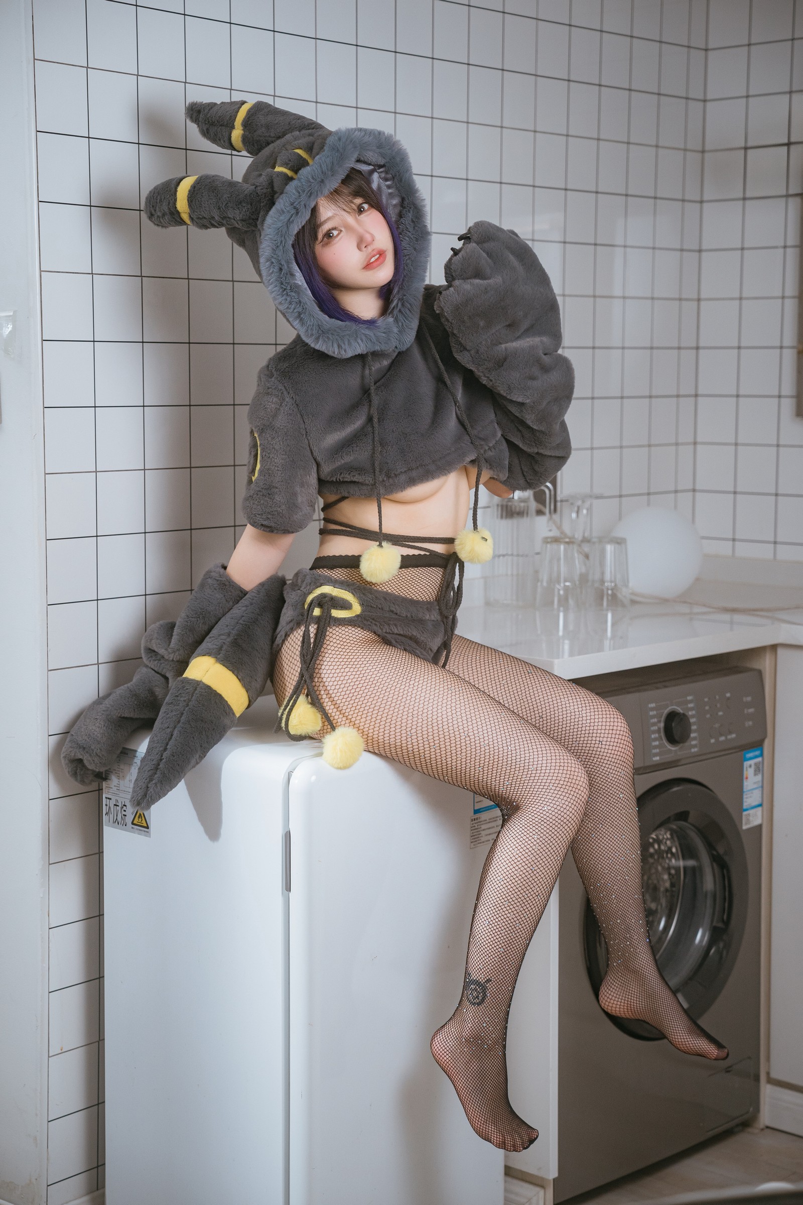 狐洛洛子 – 月之伊布 高清写真（45P-571MB）梦幻系人气主题图集插图1