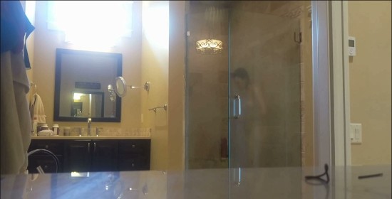 [Image: Voyeur7085133407.jpg]