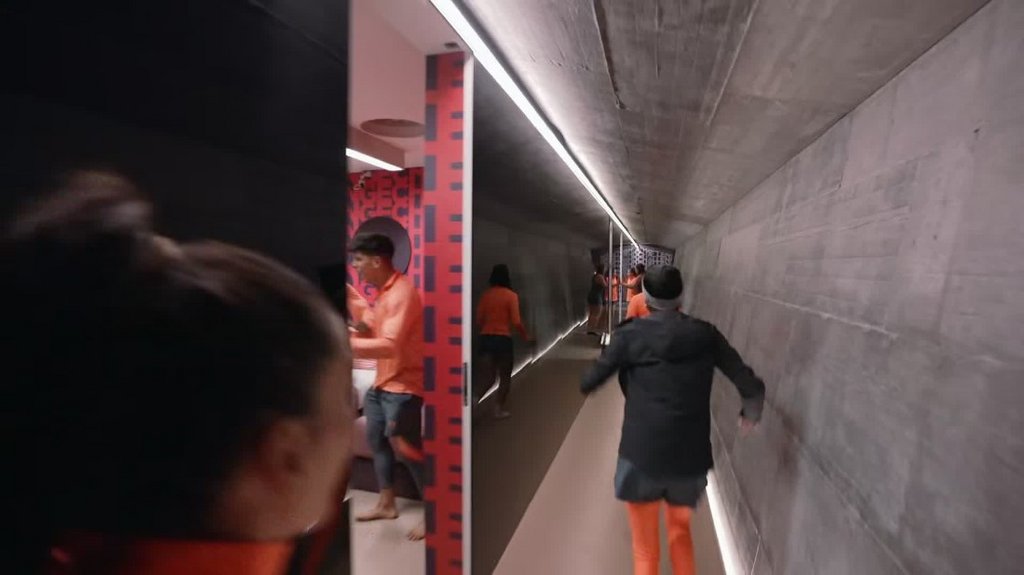 [Image: sdfrb71z7w8b.jpg]